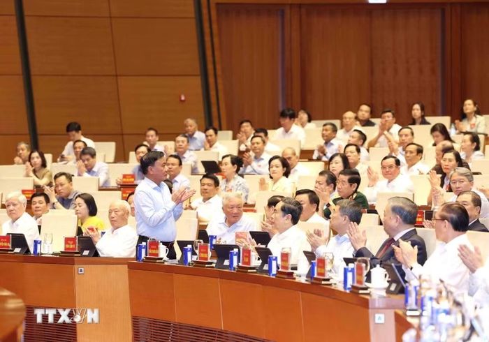 Các đồng chí Lãnh đạo, nguyên Lãnh đạo Đảng, Nhà nước và đại biểu dự hội nghị tại điểm cầu trung tâm - Hội trường Diên Hồng, Nhà Quốc hội (Hà Nội). (Ảnh: Phương Hoa/TTXVN)