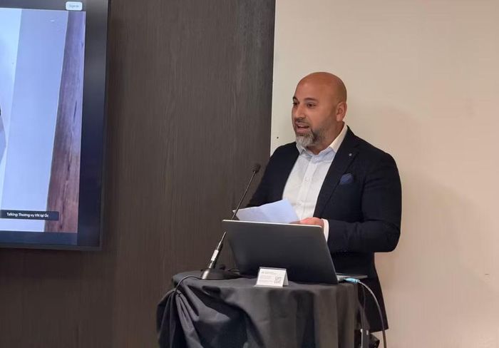 Ông Roy Halabi, Phó Chủ tịch Phòng Thương mại Liverpool, bang New South Wales, đánh giá Việt Nam có năng lực sản xuất vật liệu xây dựng đủ sức cạnh tranh trên thị trường quốc tế. (Ảnh: Trung Trang/TTXVN)
