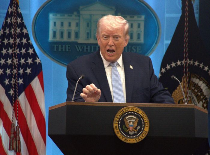 Tổng thống Mỹ Donald Trump phát biểu tại Nhà Trắng. Ảnh: THX/TTXVN