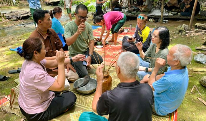 Mô hình du lịch cộng đồng tại xóm Khải Cai góp phần tạo sinh kế, nâng cao thu nhập cho phụ nữ địa phương.
