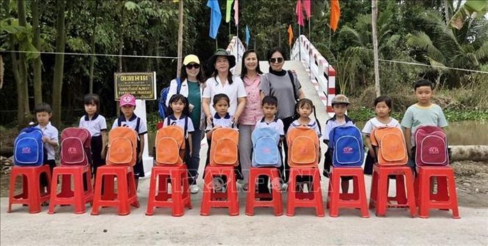 Đảng bộ xã Vĩnh Mỹ (Cà Mau) quyết tâm đẩy mạnh việc học tập, quán triệt Nghị quyết, đưa những quyết sách quan trọng của Đảng trở thành chương trình, kế hoạch hành động cụ thể, sát với tình hình phát triển cụ thể của địa phương.