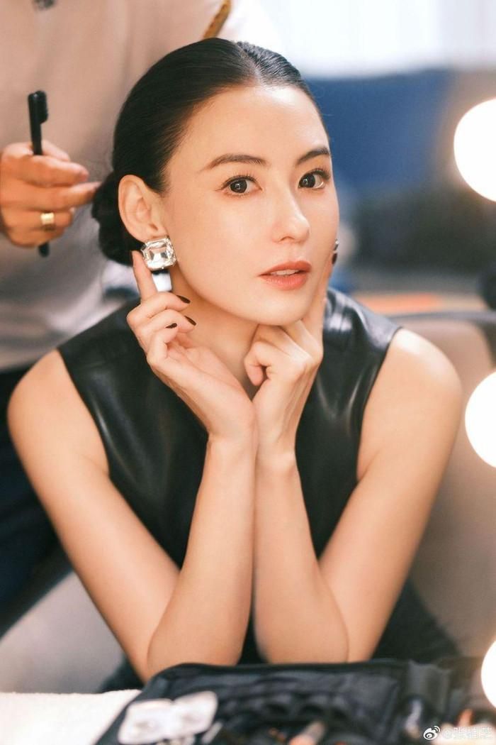 Trương Bá Chi khẳng định vẫn dành trọn tình yêu cho điện ảnh và chỉ chờ một vai diễn thực sự phù hợp để trở lại. Ảnh: Weibo.