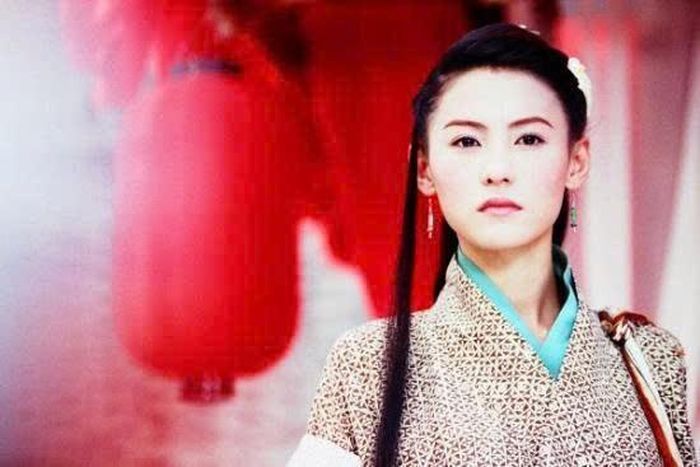 Nữ diễn viên từng ghi dấu ấn qua nhiều thể loại, từ hài tình cảm, chính kịch đến các dự án điện ảnh quy mô lớn. Ảnh: Weibo.