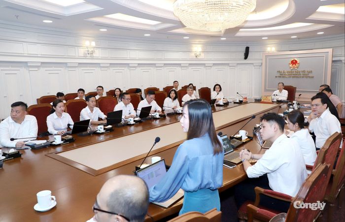 Đại diện Công ty Gtel báo cáo.