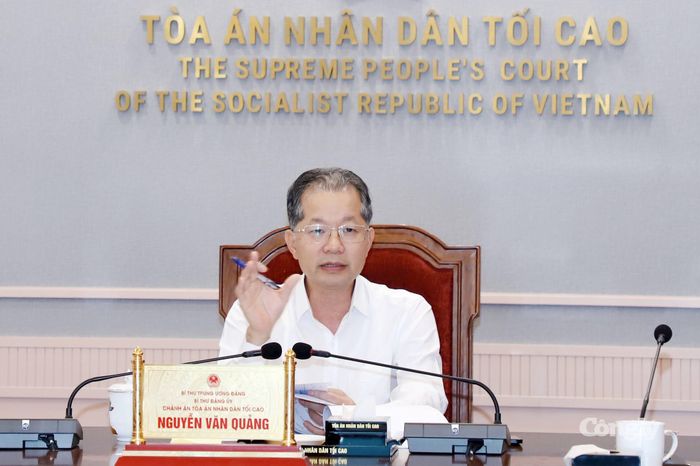 Chánh án TANDTC Nguyễn Văn Quảng phát biểu tại buổi làm việc.