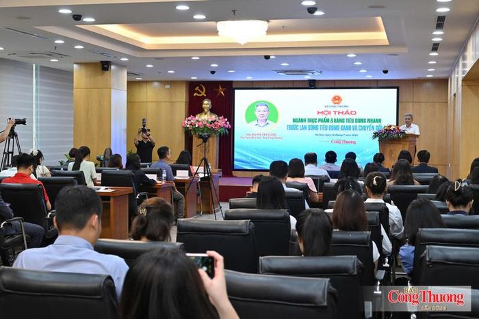 Hội thảo "Ngành thực phẩm và hàng tiêu dùng nhanh trước làn sóng tiêu dùng xanh và chuyển đổi số".