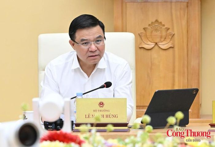 Bộ trưởng Lê Mạnh Hùng phát biểu chỉ đạo tại hội nghị.