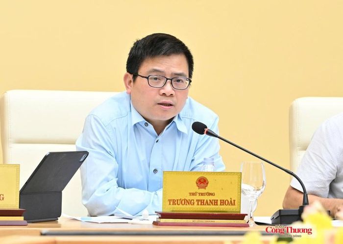 Thứ trưởng Trương Thanh Hoài phát biểu tại hội nghị.