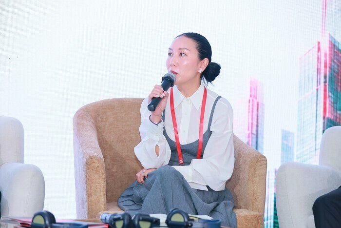 Bà Tina LeDinh, Luật sư điều hành tại Việt Nam, phát biểu tại sự kiện. Ảnh: SSI