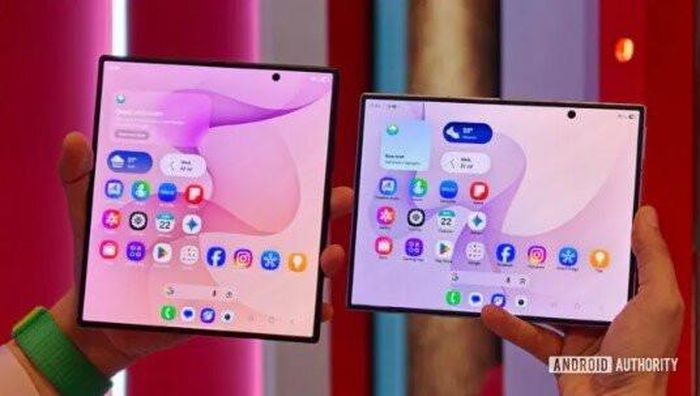 Galaxy Z Fold 8 Ultra và Galaxy Z Fold 8.