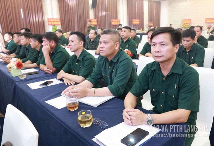 Các đại biểu dự hội nghị