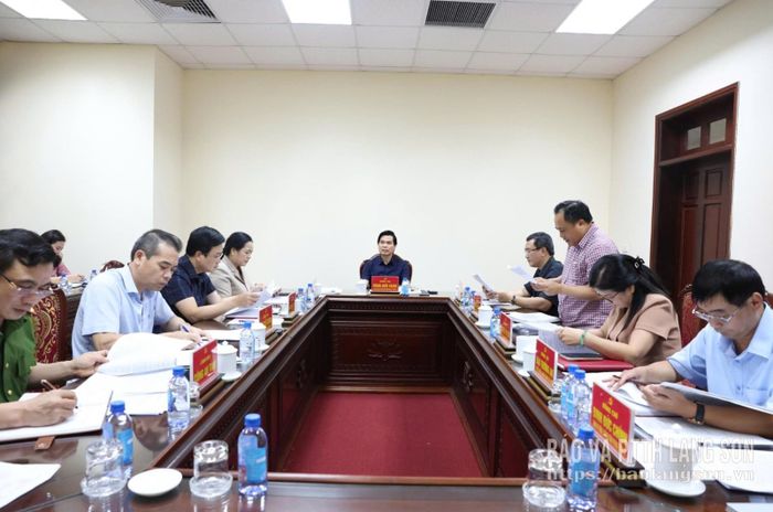 Lãnh đạo Ban Nội chính Tỉnh ủy trình bày báo cáo kết quả công tác phòng, chống tham nhũng, lãng phí, tiêu cực tháng 7, triển khai nhiệm vụ tháng 8 năm 2026