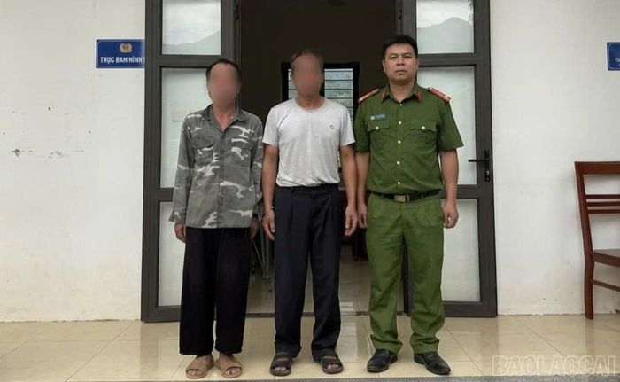 Công an xã Trạm Tấu phối hợp Tổ công tác 373 Công an tỉnh đưa hai trường hợp đến Cơ sở cai nghiện ma túy số 1 tỉnh Lào Cai chấp hành quyết định cai nghiện bắt buộc.