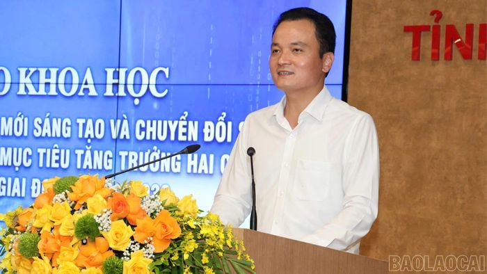 Đồng chí Phó Chủ tịch UBND tỉnh Giàng Quốc Hưng phát biểu bế mạc hội thảo.