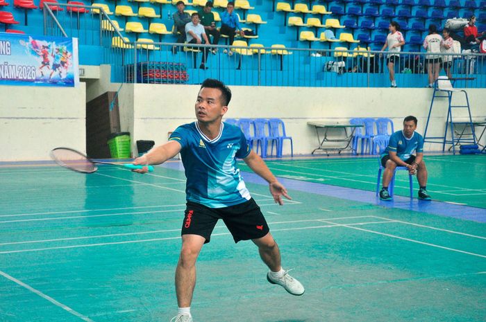 VĐV của Đội Công an tỉnh Lâm Đồng thi đấu mở màn ở nội dung đơn nam