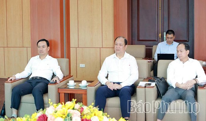 Các đại biểu dự hội nghị.