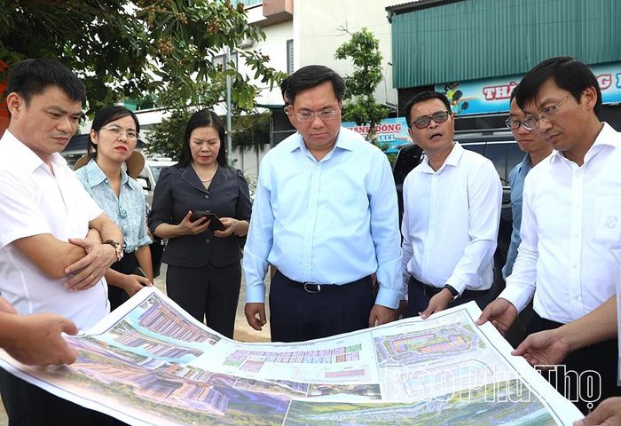 Chủ tịch UBND tỉnh kiểm tra bản vẽ tổng thể dự án KĐT mới Đông Nam Việt Trì và Khu NOXH lô OXH3 chuẩn bị khởi công cuối tháng 8/2026.