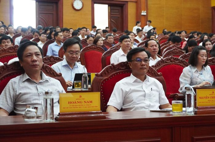 Các đại biểu tham dự hội nghị tại điểm cầu Tỉnh ủy Quảng Trị - Ảnh: X.P