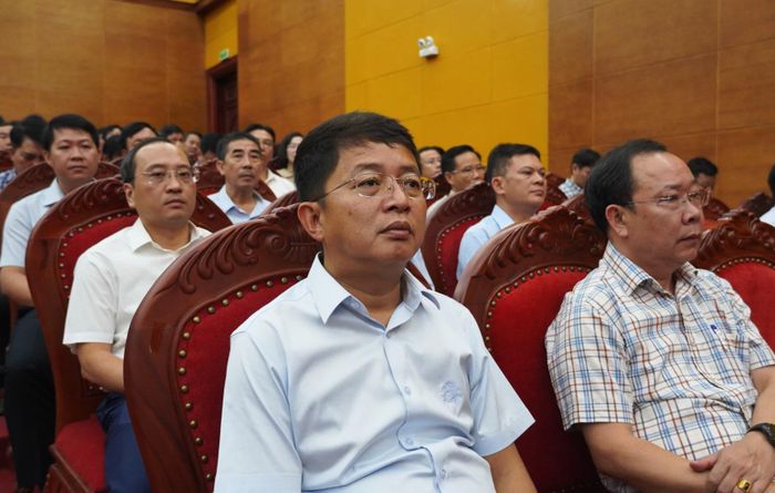 Các đại biểu tham dự hội nghị tại điểm cầu Tỉnh ủy Quảng Trị - Ảnh: X.P