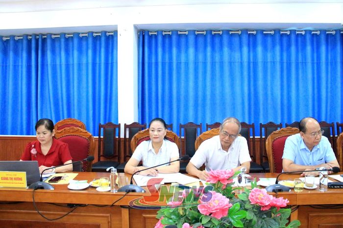 Các đại biểu dự hội nghị.