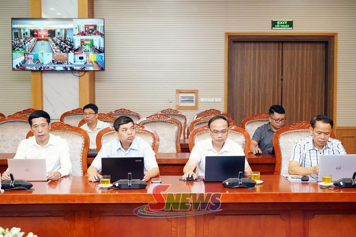 Các đại biểu dự hội nghị.