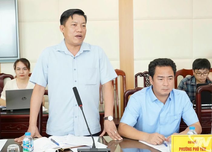 Lãnh đạo UBND phường Phổ Yên báo cáo tại Hội nghị.
