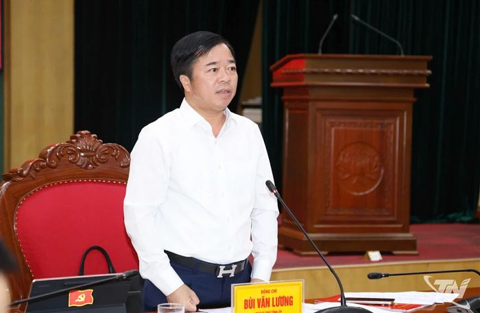 Đồng chí Phó Bí thư Tỉnh ủy, Chủ tịch HĐND tỉnh phát biểu kết luận Hội nghị.