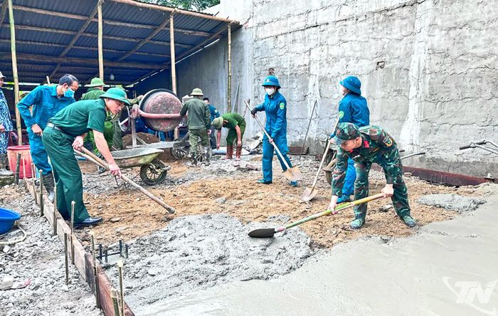 Gia đình bà Tô Thị Thành, xã Bạch Thông nhận được sự chung tay, giúp sức của nhiều lực lượng hỗ trợ xóa nhà tạm, nhà dột nát năm 2026.