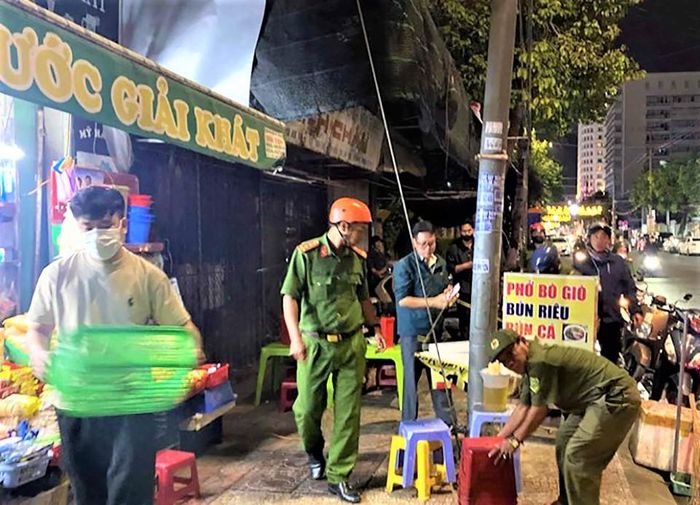 Những năm qua, lực lượng an ninh cơ sở ở Khánh Hòa đã phối hợp có hiệu quả với Công an bảo đảm trật tự đô thị.