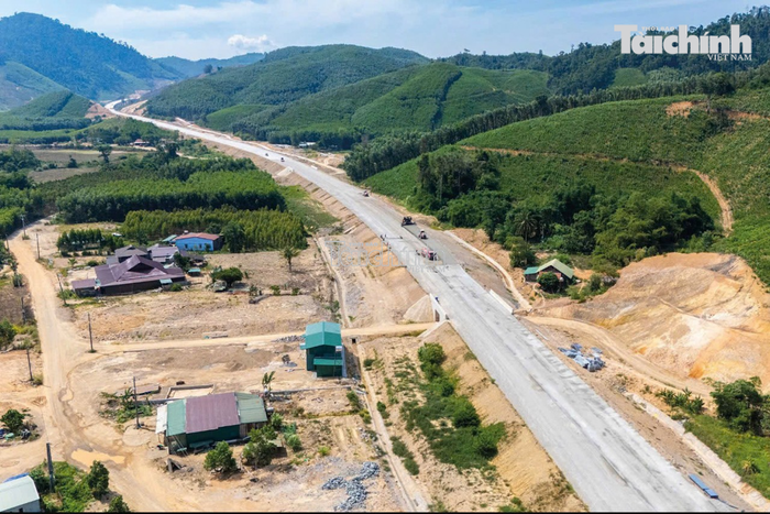 Giải ngân vốn đầu tư công tăng tốc trở lại sau 2 tuần giảm liên tiếp. Ảnh: Đức Thanh
