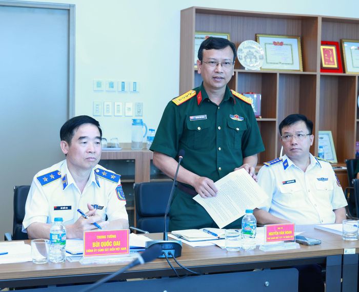 Đại diện Trung tâm Phát thanh - Truyền hình Quân đội phát biểu tại buổi làm việc