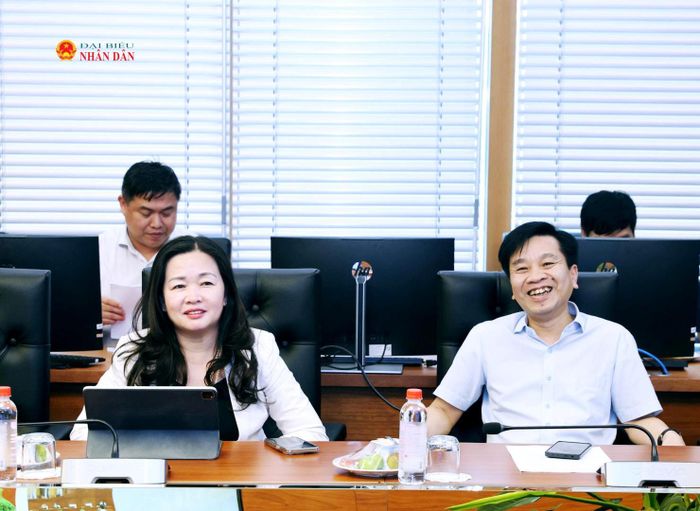 Các đại biểu tham dự Phiên họp