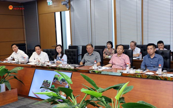 Các đại biểu tham dự Phiên họp