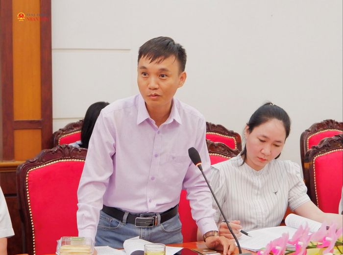 Đại biểu phát biểu ý kiến tại hội nghị. Ảnh: Hoa Lê