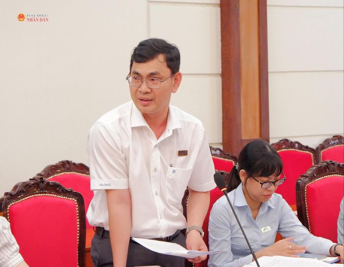 Đại biểu phát biểu ý kiến tại hội nghị. Ảnh: Hoa Lê