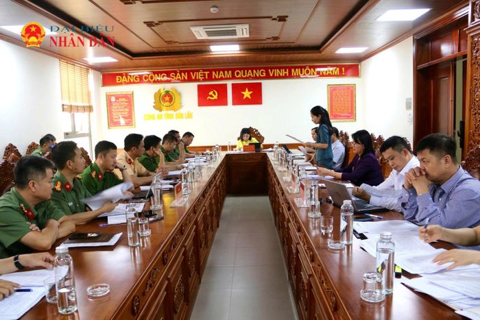 Quang cảnh cuộc làm việc