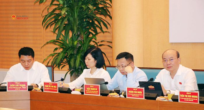 Các đại biểu tham dự cuộc họp. Ảnh: Nhật Trường