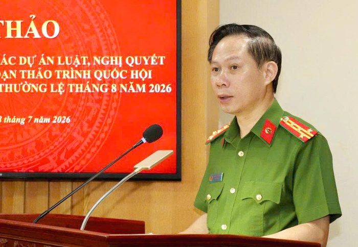 Phó Giám đốc Công an tỉnh, Đại tá Trịnh Văn Giang phát biểu khai mạc Hội thảo. Ảnh: Sơn Hà