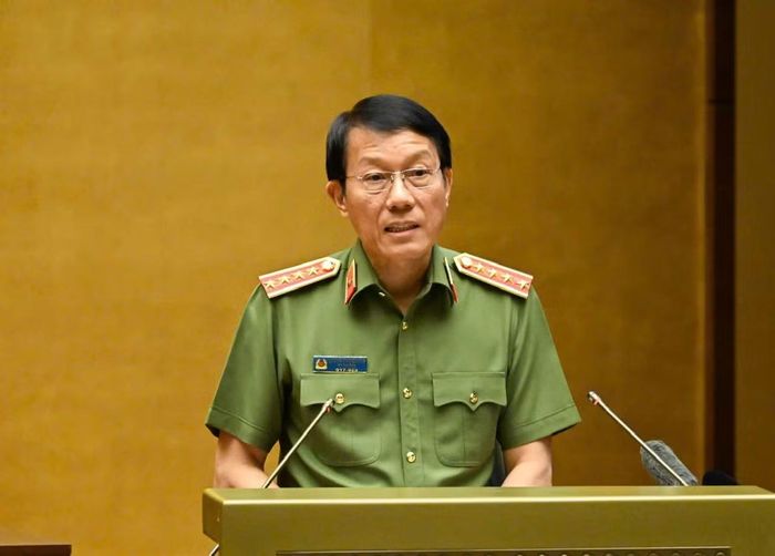 Bộ trưởng Lương Tam Quang quán triệt 2 nghị quyết.