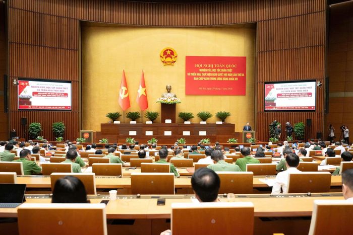 Các đại biểu dự hội nghị.