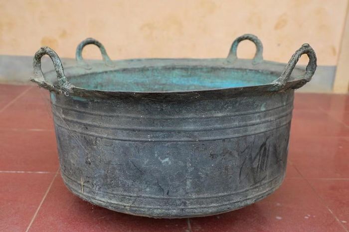 Trong vòng hơn 50 năm đã 5 lần chiếc vạc đồng bị lấy cắp nhưng vẫn quay trở về xã Châu Tiến, Nghệ An