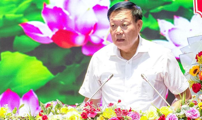  Thứ trưởng Bộ Y tế Đỗ Xuân Tuyên nhấn mạnh: Vấn đề mức sinh thấp, mất cân bằng giới tính khi sinh và tốc độ già hóa dân số nhanh đang là bài toán đặt ra cho toàn xã hội.