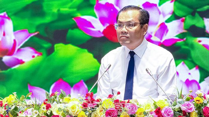  Đồng chí Ngô Vũ Thăng, Tỉnh ủy viên, Phó Chủ tịch UBND tỉnh Cà Mau, phát biểu tại Hội thảo.