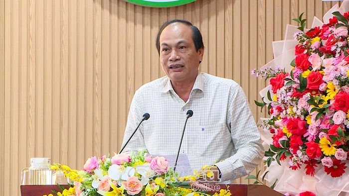 Chủ tịch Liên minh Hợp tác xã tỉnh Nguyễn Văn Vũ thông tin về các chính sách hỗ trợ phát triển kinh tế tập thể và hợp tác xã.