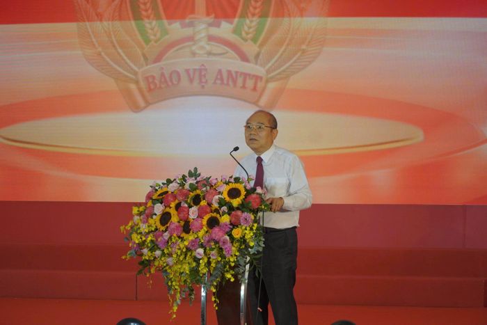 Ông Trần Văn Bảy, Phó Chủ tịch UBND Thành phố đã gửi lời chào mừng đến toàn thể các đại biểu và các đội thi