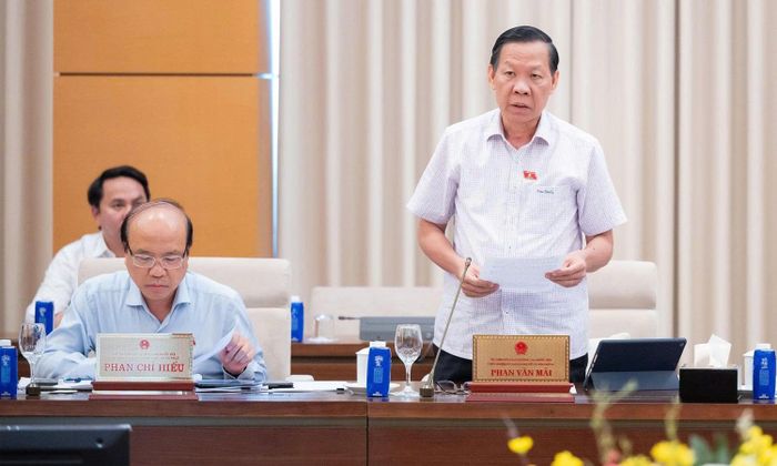 Chủ nhiệm Ủy ban Kinh tế và Tài chính Phan Văn Mãi.