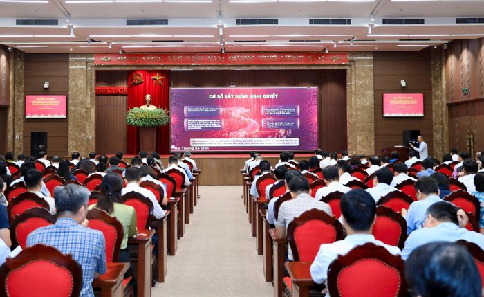 Các đại biểu tham dự hội nghị tại điểm cầu Thành ủy Hà Nội. Ảnh: Quang Thái