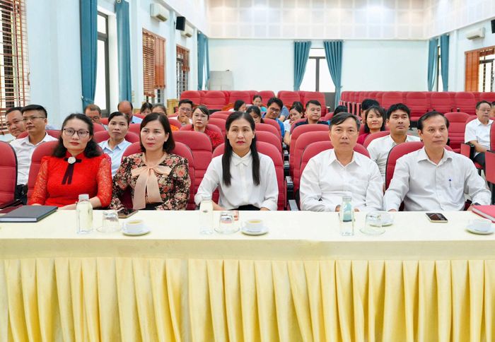 Các đại biểu tham dự diễn đàn. Ảnh: PV