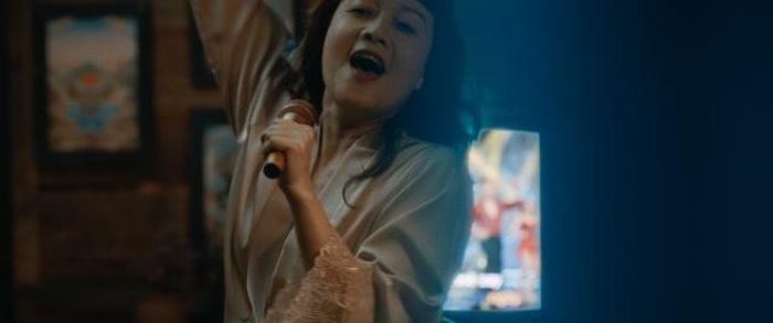 Nghệ sĩ Vân Dung trong một phân cảnh của phim.