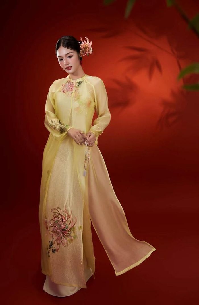 Không chỉ thế, Học viện Báo chí và Tuyên truyền vốn nổi tiếng khi có Hoa hậu Nguyễn Thị Huyền, Á hậu Dương Tú Anh là cựu sinh viên.